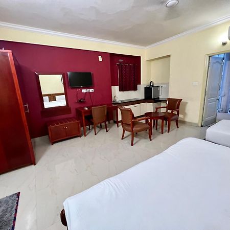 Kings Suites Palace Grounds Bangalore Esterno foto