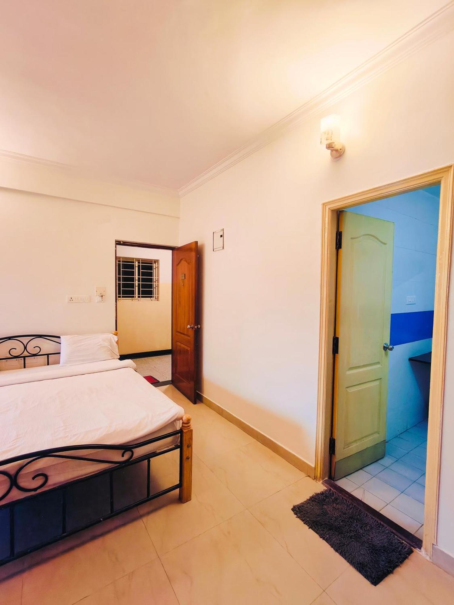 Kings Suites Palace Grounds Bangalore Esterno foto