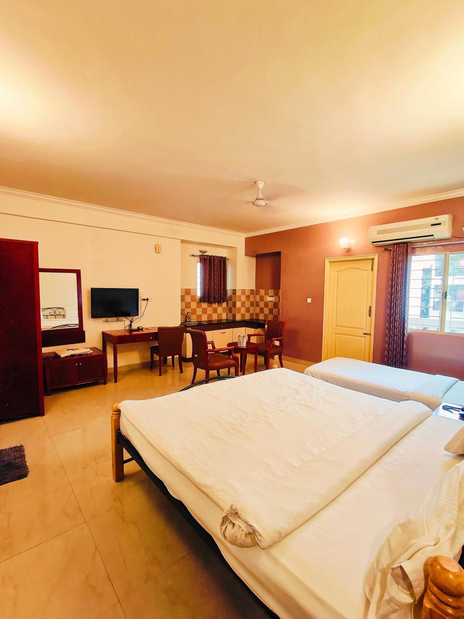 Kings Suites Palace Grounds Bangalore Esterno foto