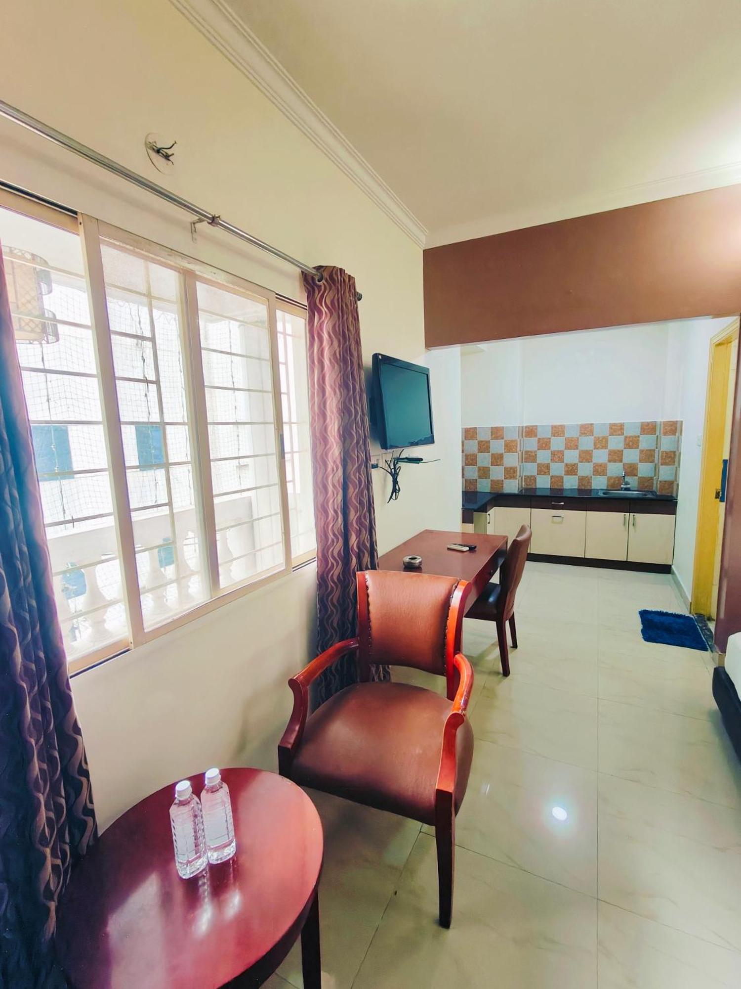 Kings Suites Palace Grounds Bangalore Esterno foto